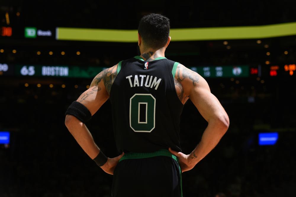 中场和后卫 中场和后卫