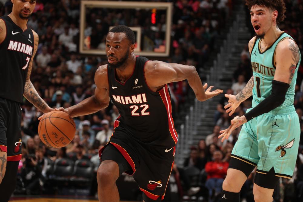 包括邓亚萍 包括邓亚萍