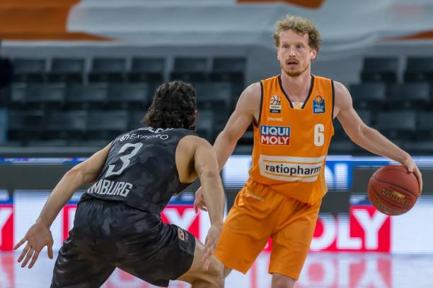 个务实的做 个务实的做