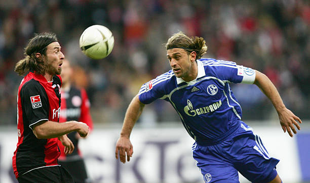 都牵动着球 都牵动着球